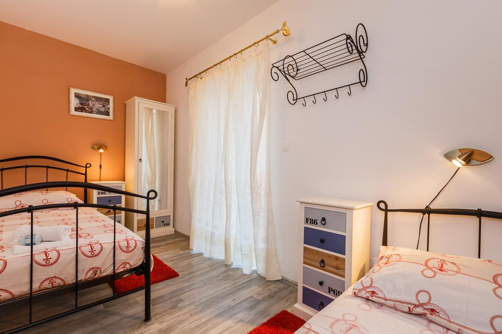 Apartments Antonio Makarska Extérieur photo